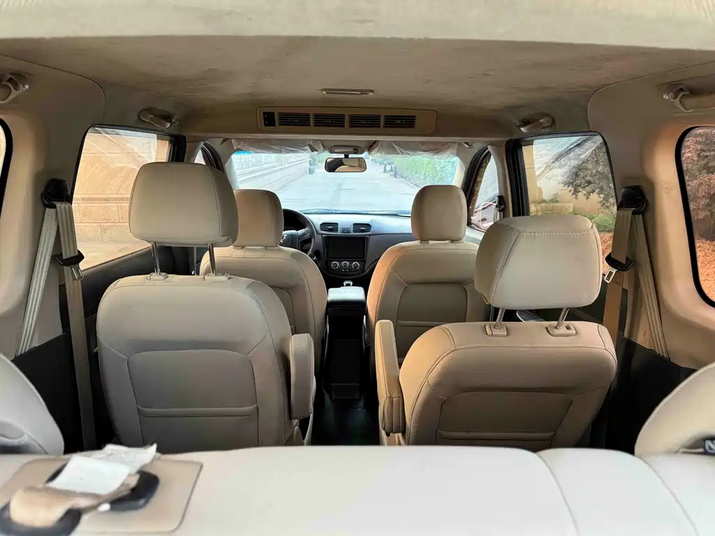 Wuling Hongguang — миниатюра 7