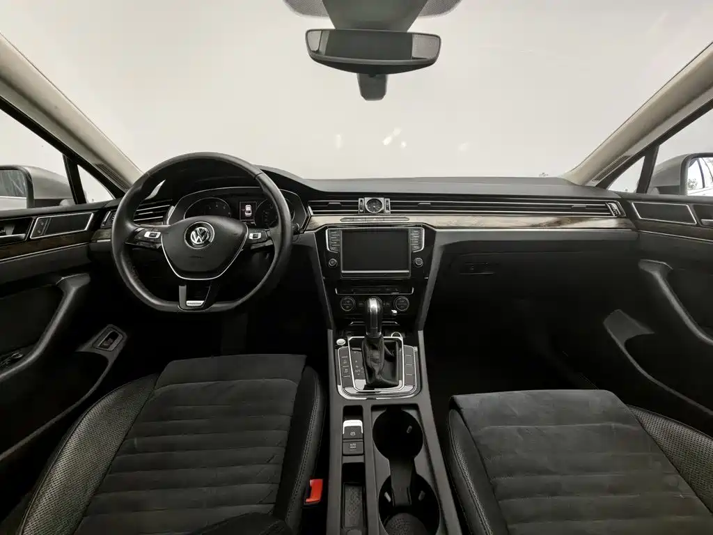 Volkswagen Magotan — миниатюра 5