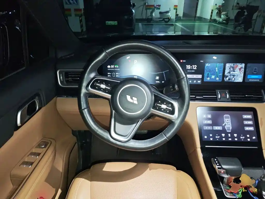 Li Auto Li ONE — миниатюра 11