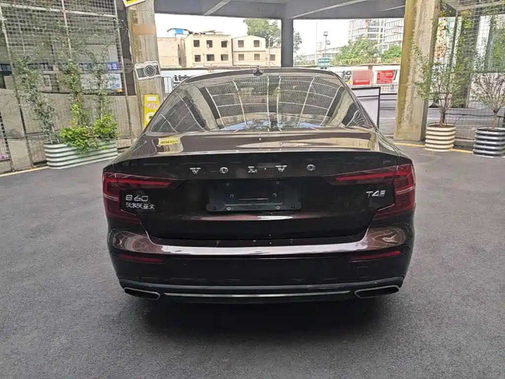 Volvo S60 — миниатюра 6