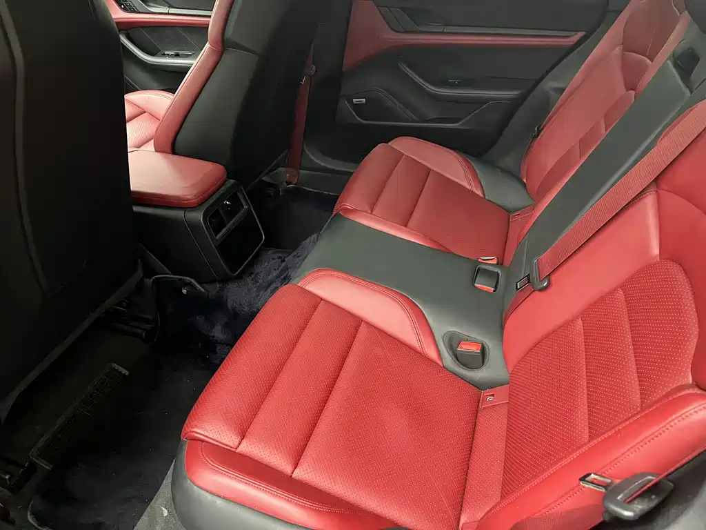 Porsche Taycan — миниатюра 15