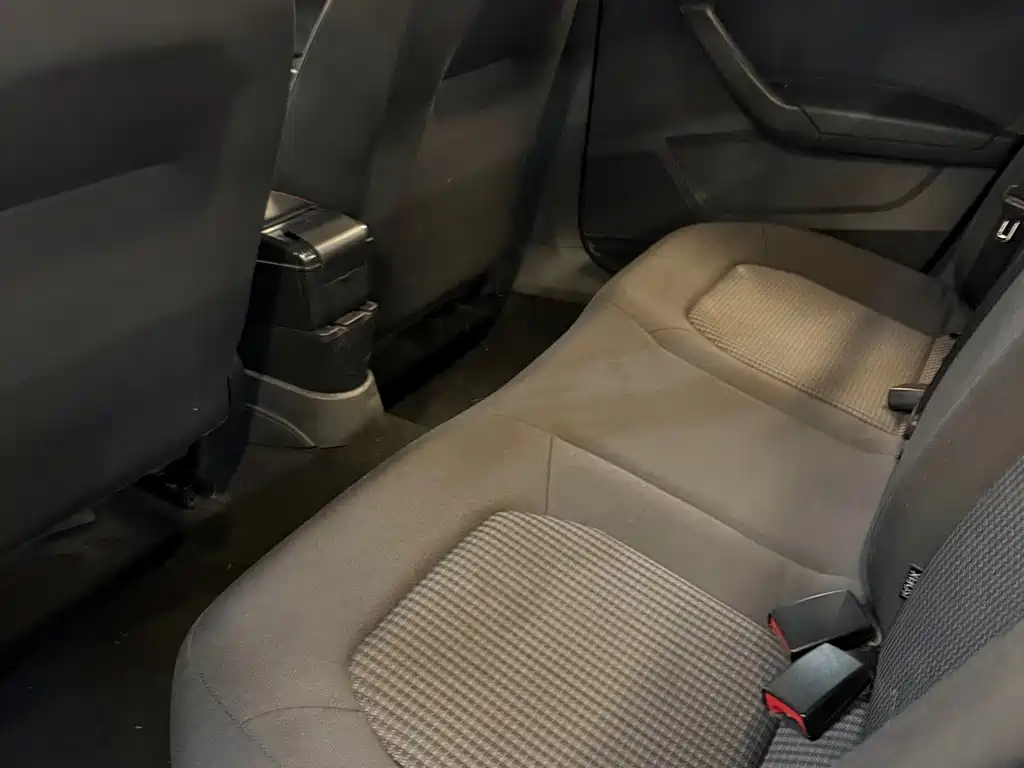 Volkswagen Santana — миниатюра 6