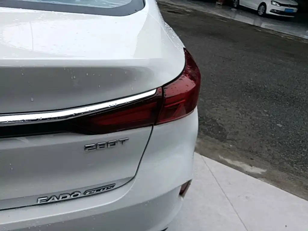 Changan Eado — миниатюра 8