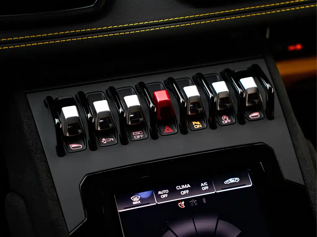 LAMBORGHINI HURACÁN