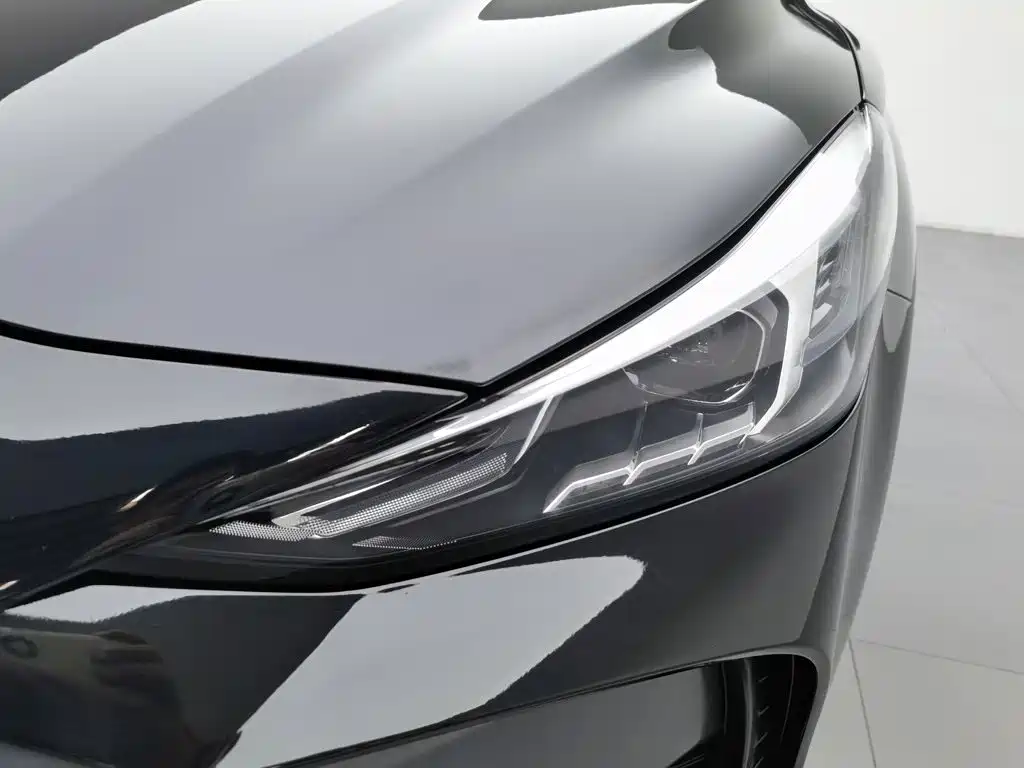MG MG5 — миниатюра 7