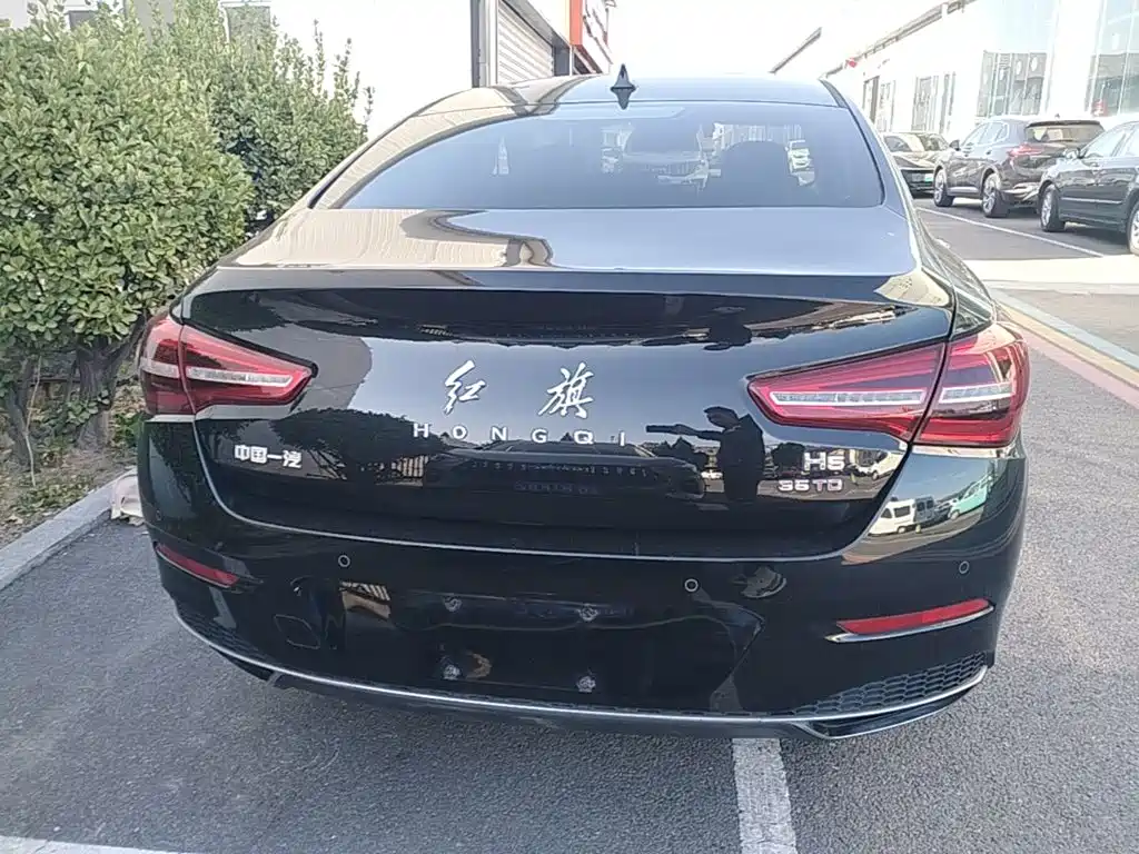 Hongqi Hongqi H5 — миниатюра 6