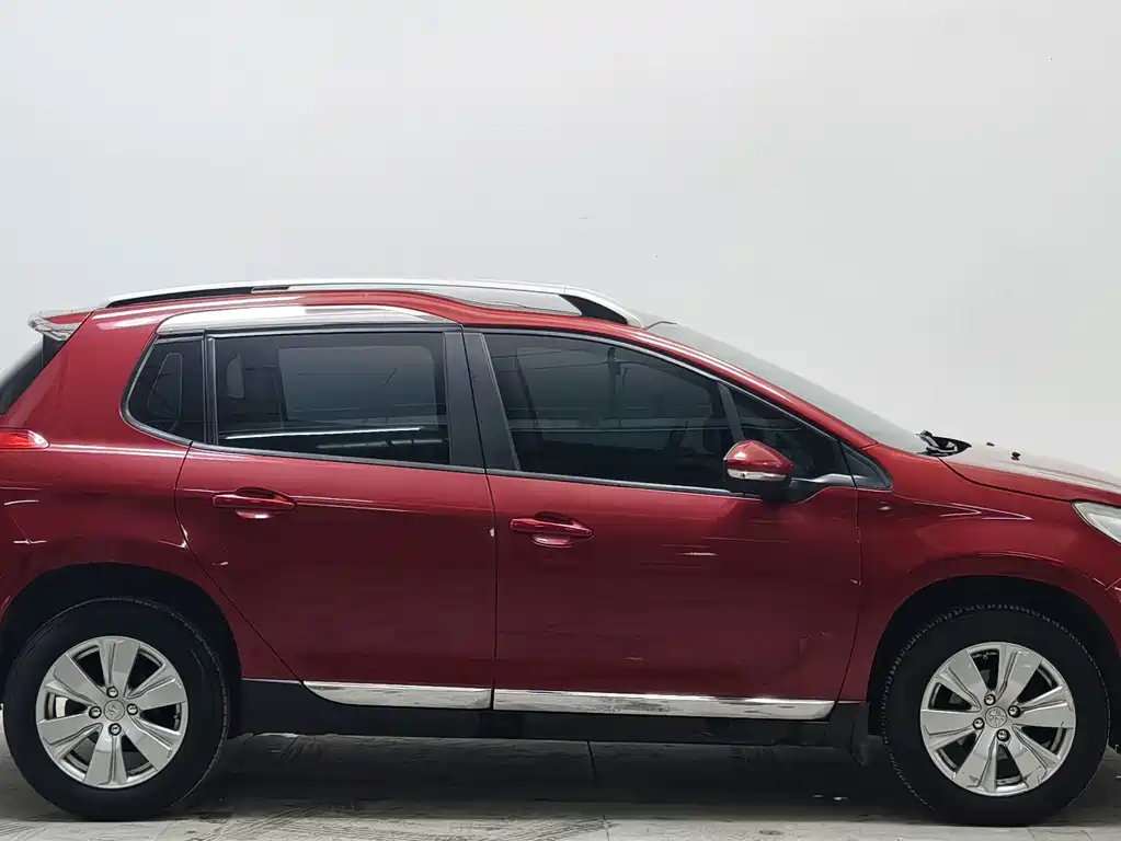 Peugeot 2008 — миниатюра 8
