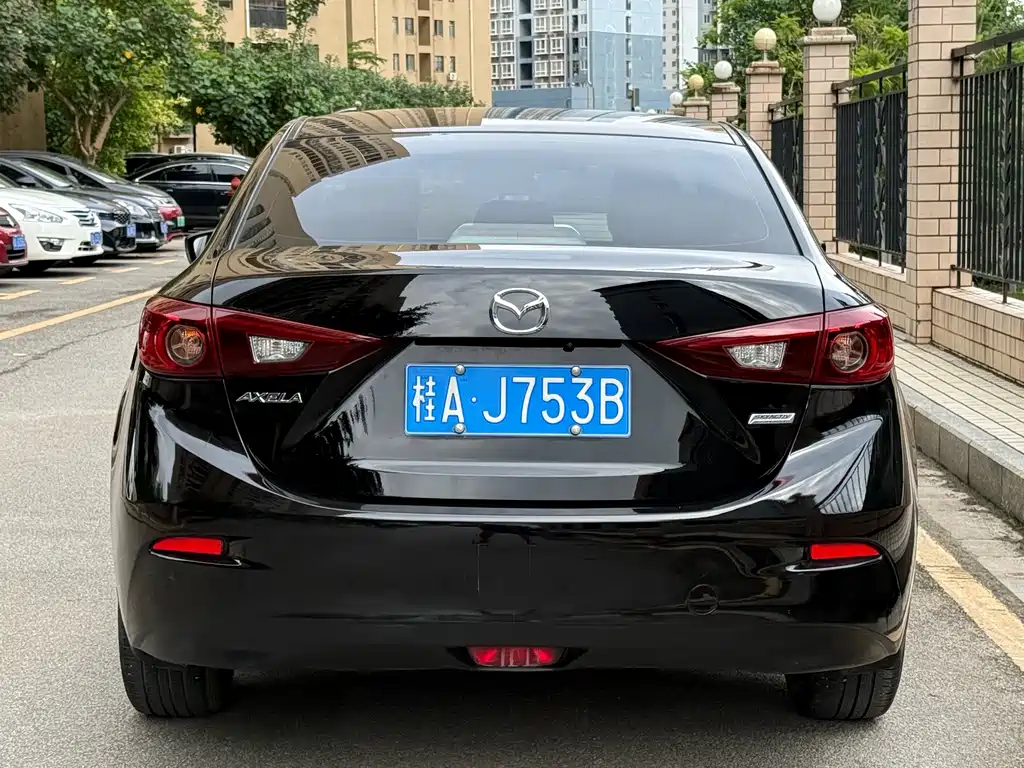 Mazda 3 Axela — миниатюра 4