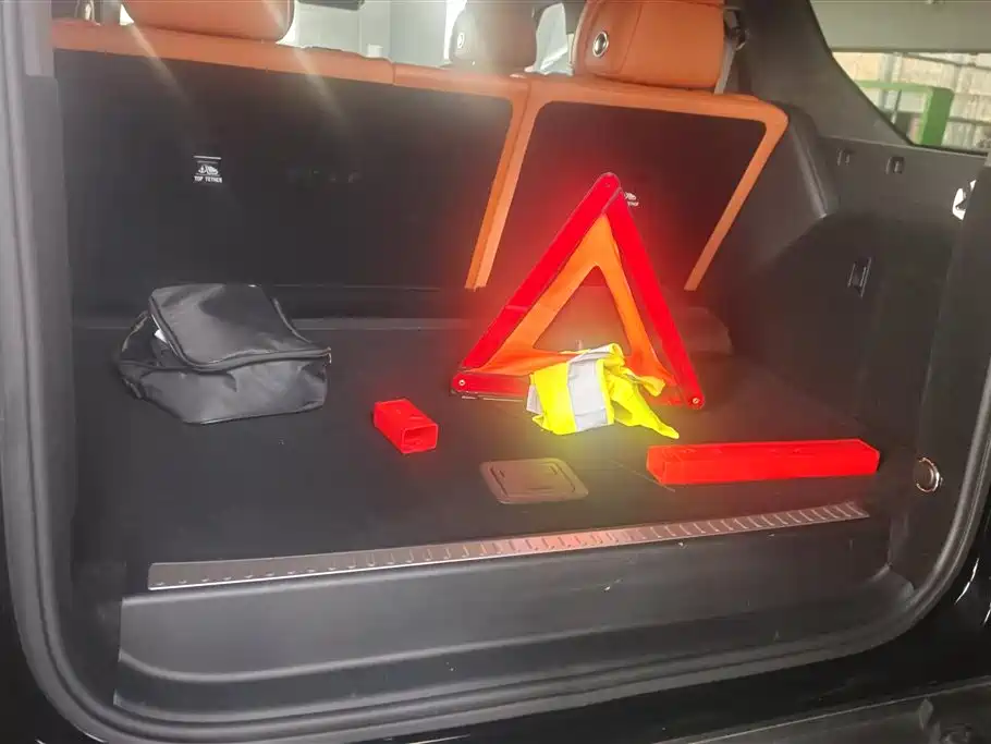 TANK TANK 700 NEW ENERGY