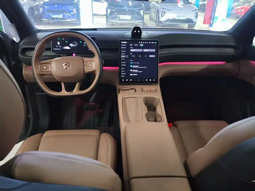 NIO ES6 — миниатюра 10
