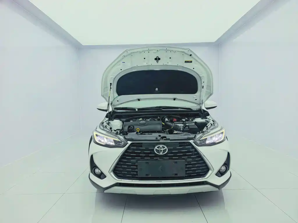 Toyota Yaris L — миниатюра 9