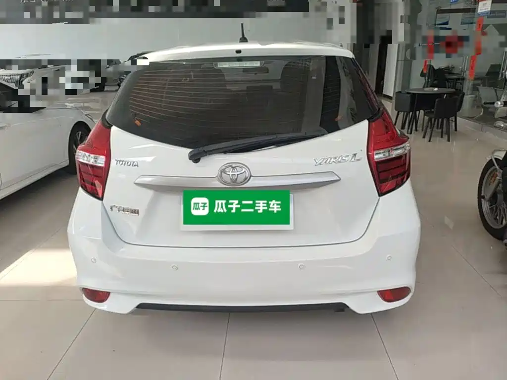 Toyota Yaris L — миниатюра 6