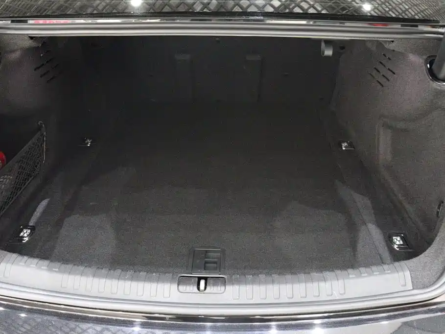 Audi A6L — миниатюра 21