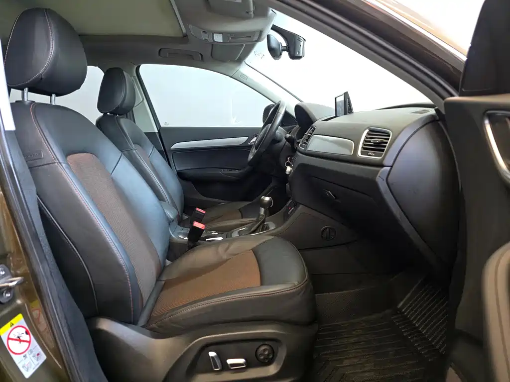 Audi Q3 — миниатюра 11