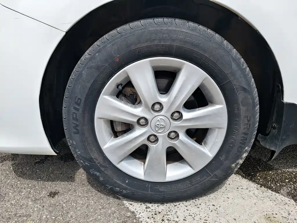 Toyota Corolla — миниатюра 6