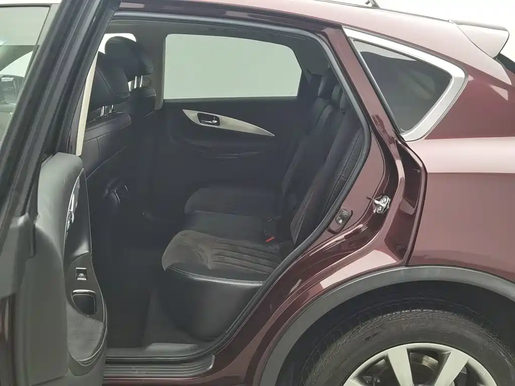 Infiniti QX50 — миниатюра 15