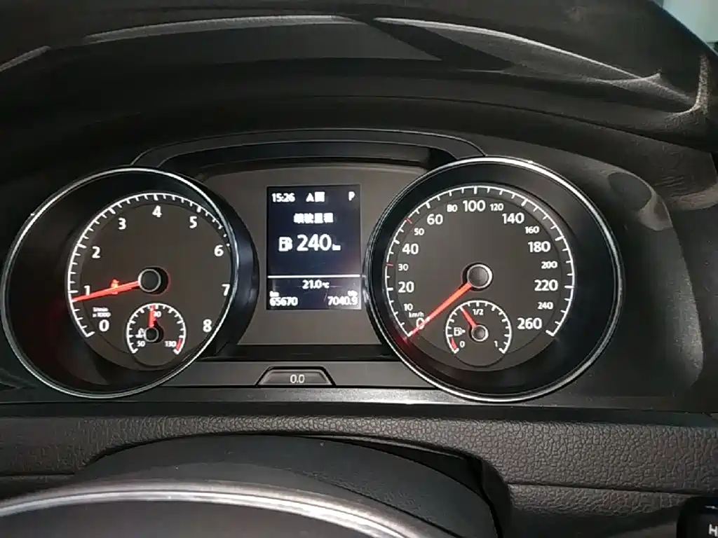 Volkswagen Golf — миниатюра 12