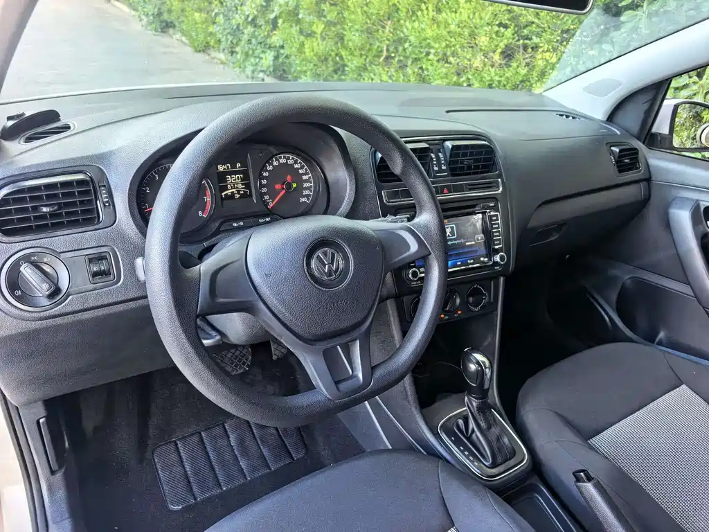 Volkswagen Polo — миниатюра 7