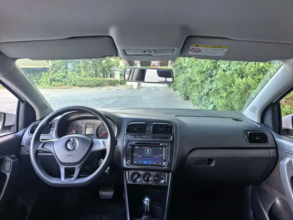 Volkswagen Polo — миниатюра 8