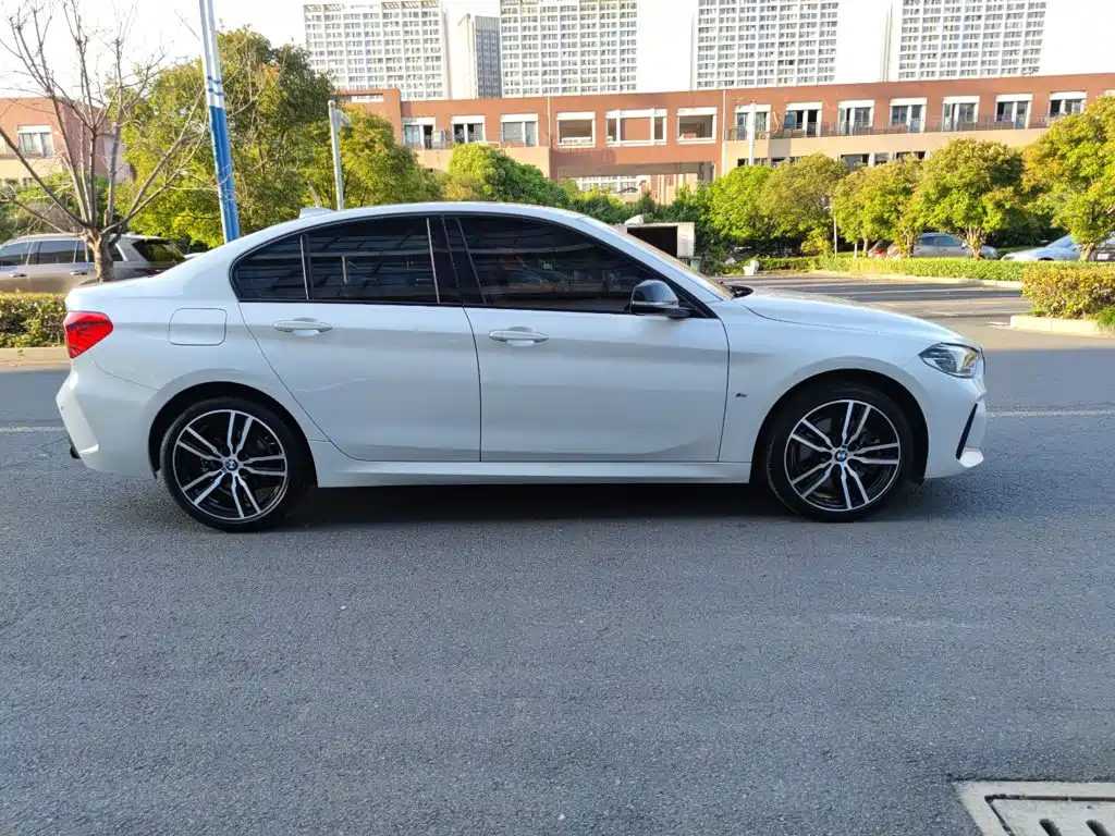 BMW 1 Series — миниатюра 14