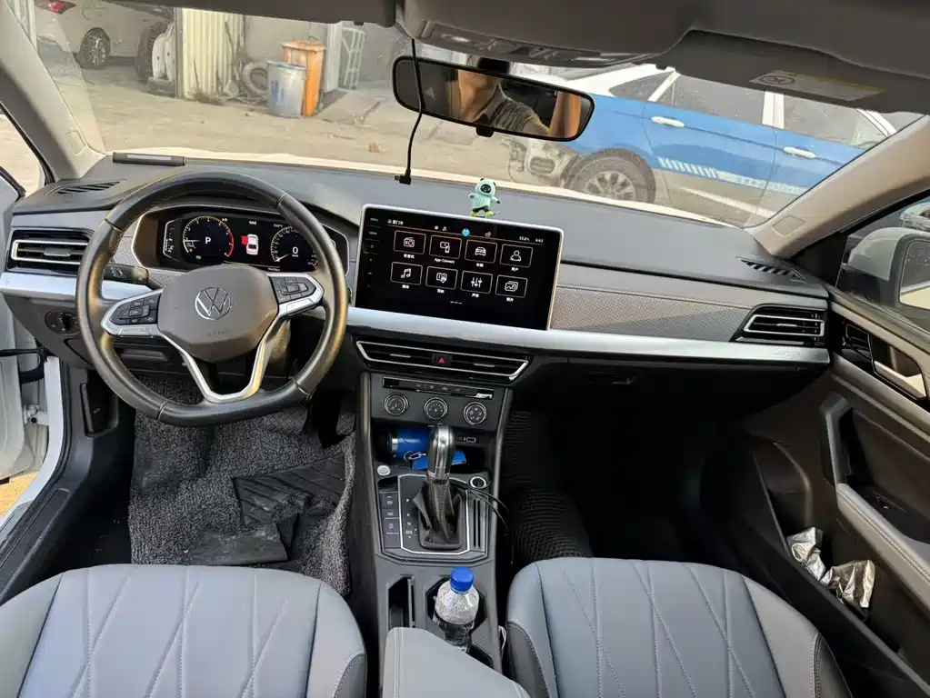 Volkswagen Lavida — миниатюра 10
