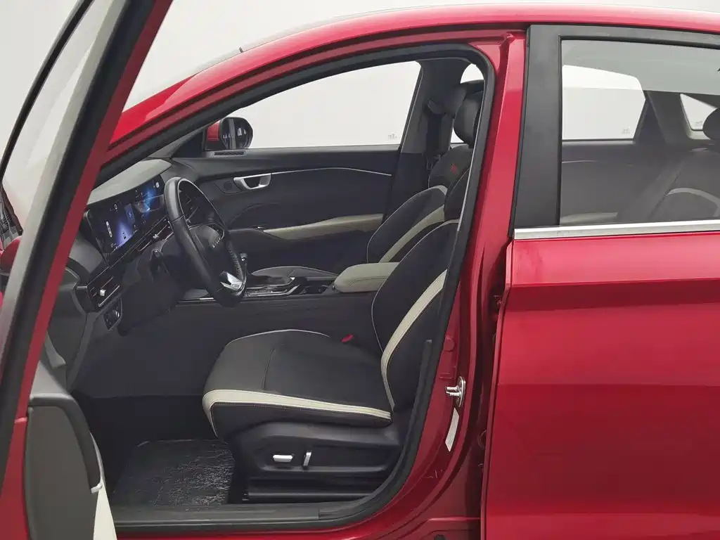 Baojun RC-6 — миниатюра 10