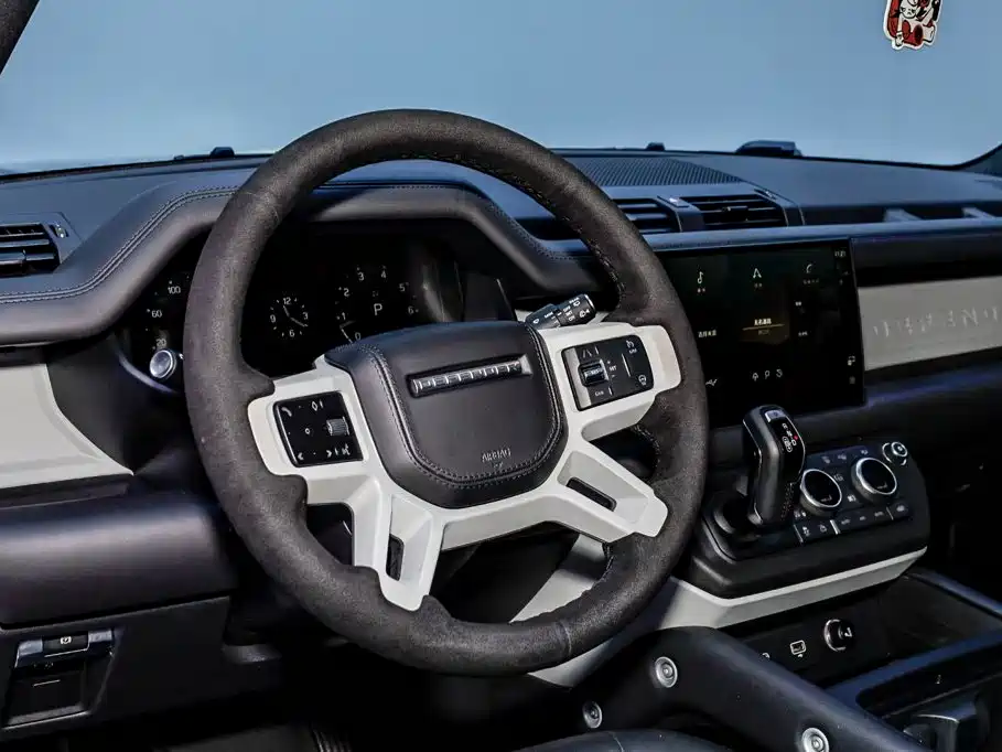 Land Rover Defender — миниатюра 22
