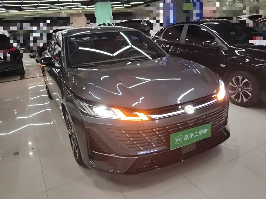 Changan Eado — миниатюра 4