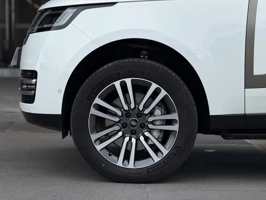 Land Rover Range Rover — миниатюра 8