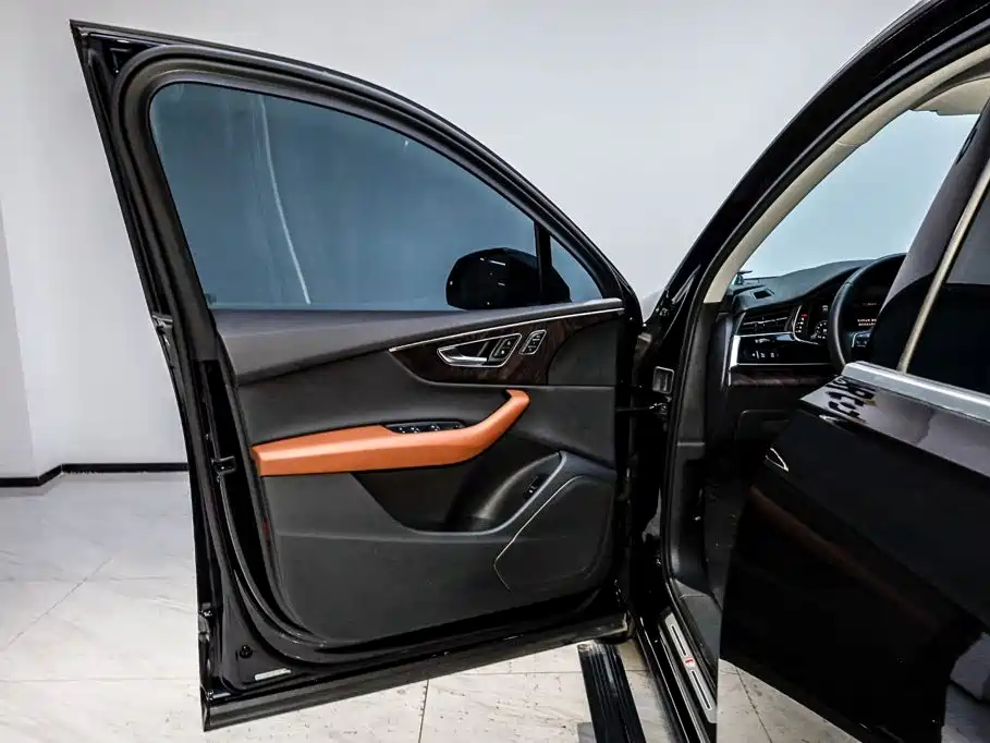 Audi Q7 — миниатюра 8