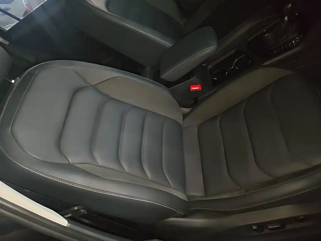 Volkswagen Tiguan L — миниатюра 25
