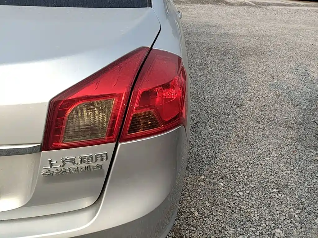 Buick Excelle — миниатюра 8