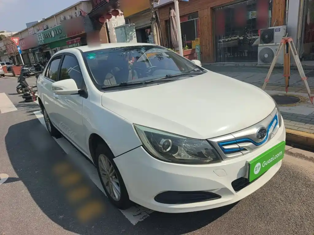 BYD Qin NEV — миниатюра 4