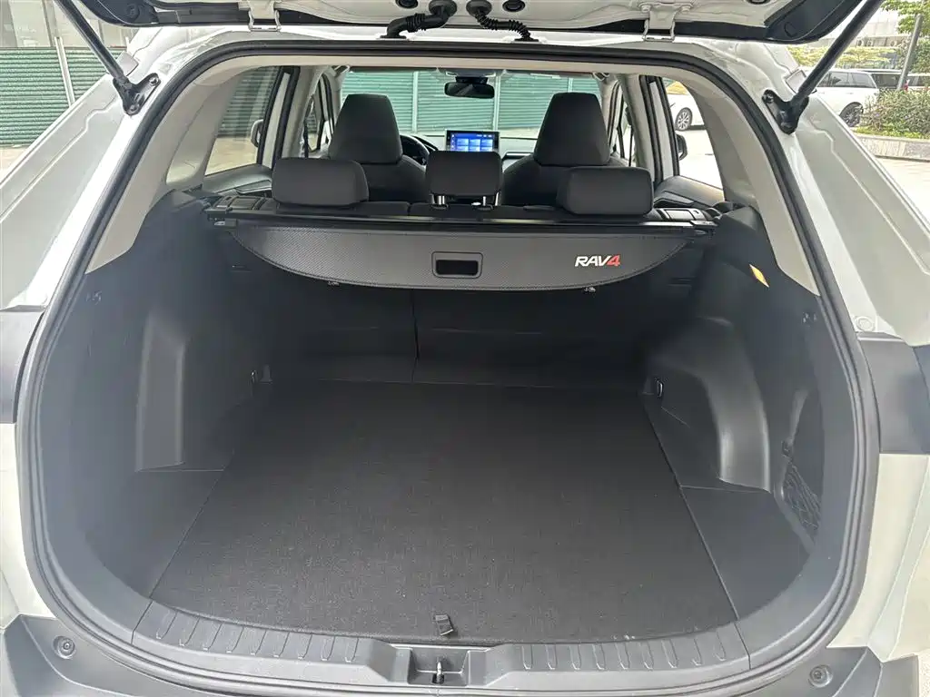 Toyota RAV4 — фотографии объявления, Фото 10