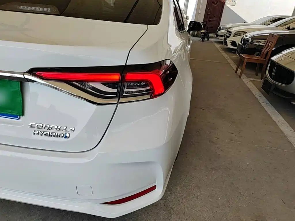 Toyota Corolla — миниатюра 8