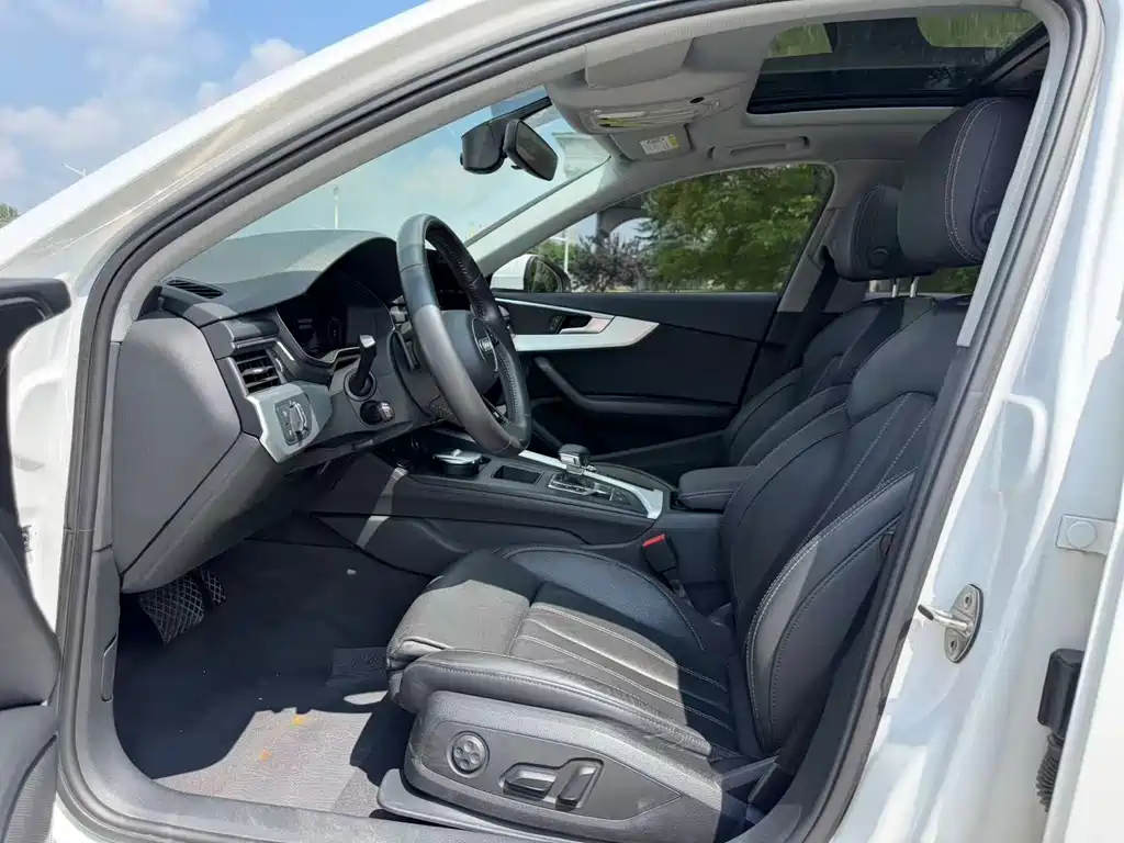 Audi A4L — миниатюра 4
