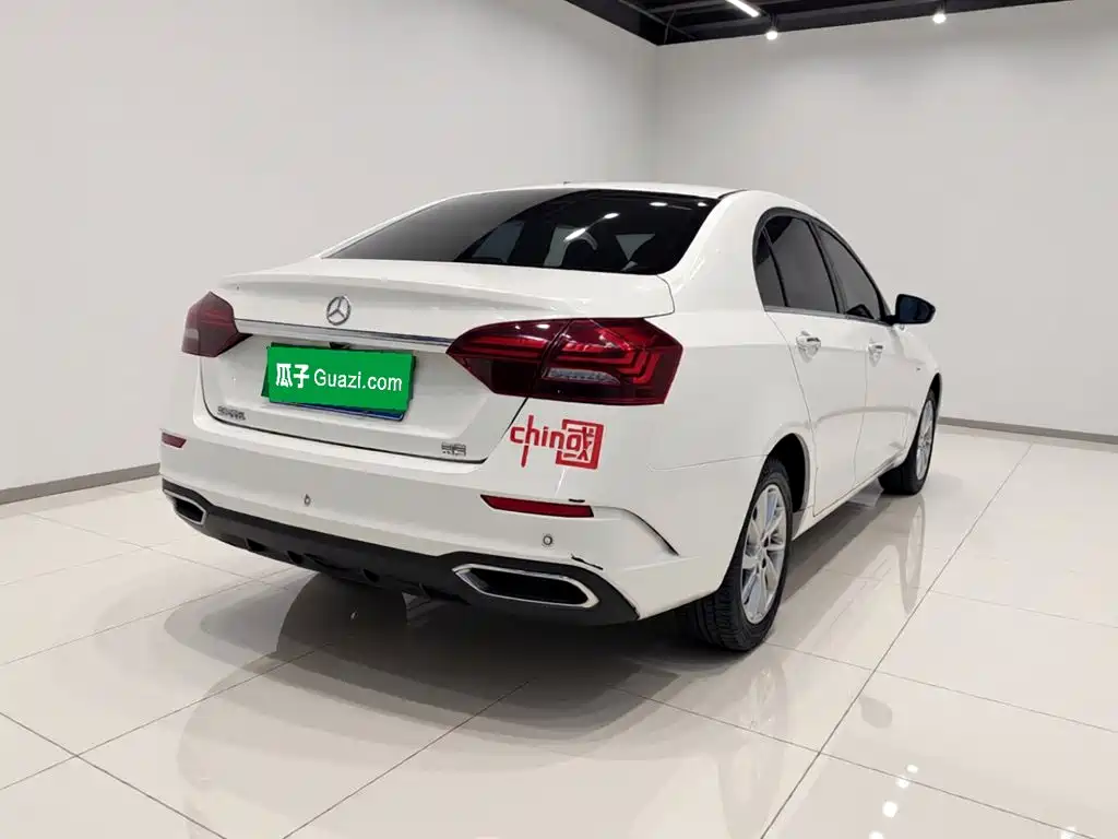 Geely Emgrand — миниатюра 6