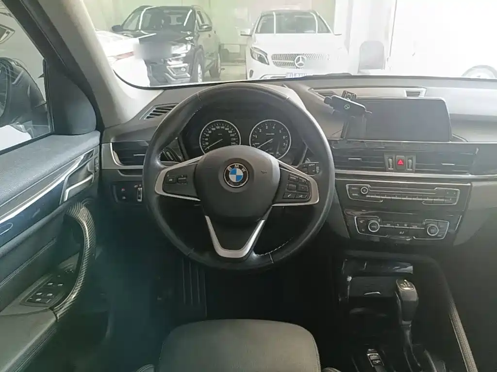BMW X1 — миниатюра 11