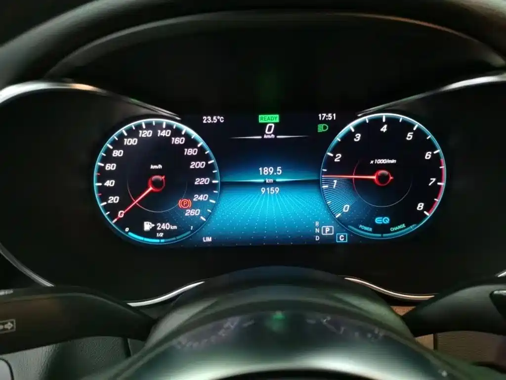 MERCEDES-BENZ C CLASS