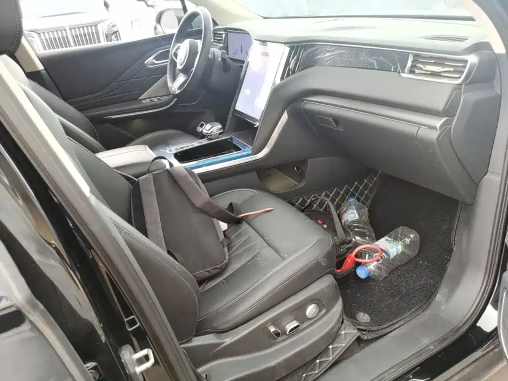 Hongqi Hongqi HS7 PHEV — миниатюра 25