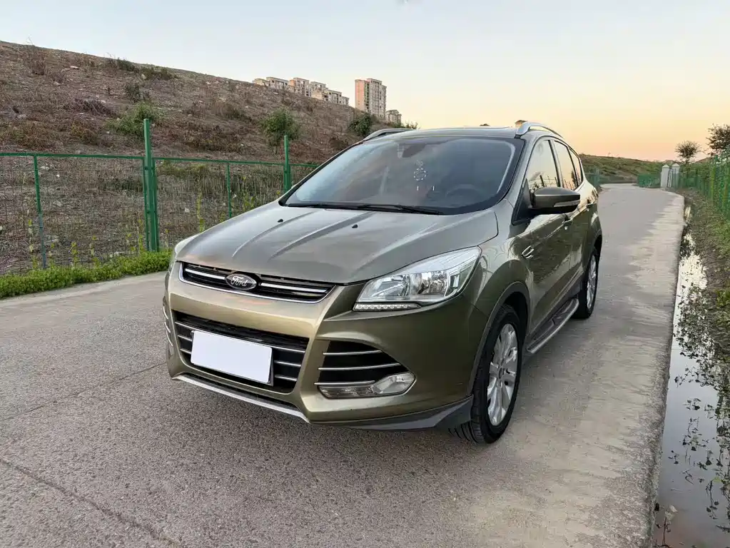 Ford Kuga — миниатюра 2
