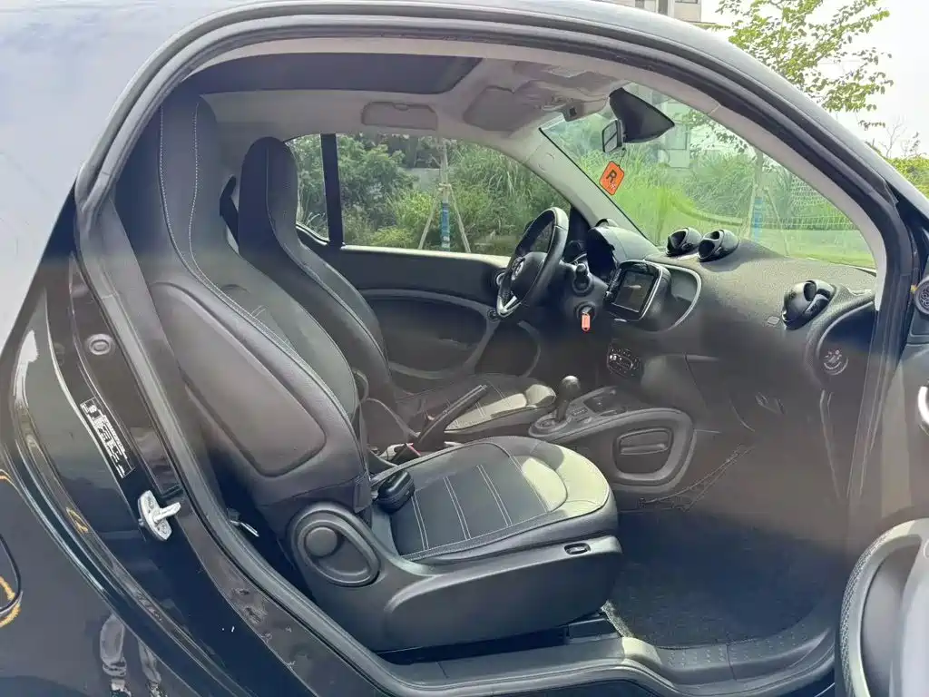 smart Smart Fortwo — миниатюра 6