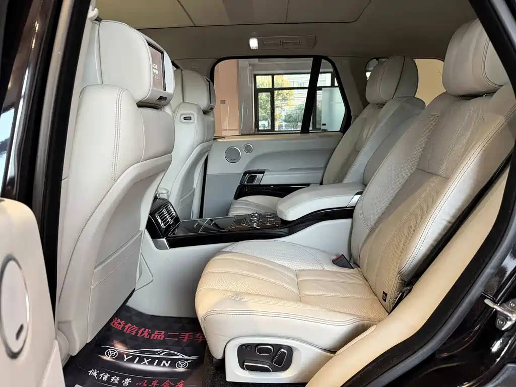 Land Rover Range Rover — миниатюра 8