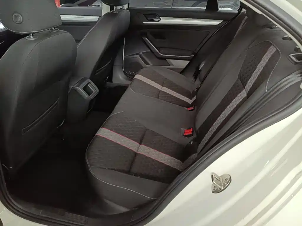 Volkswagen Lamando — миниатюра 17