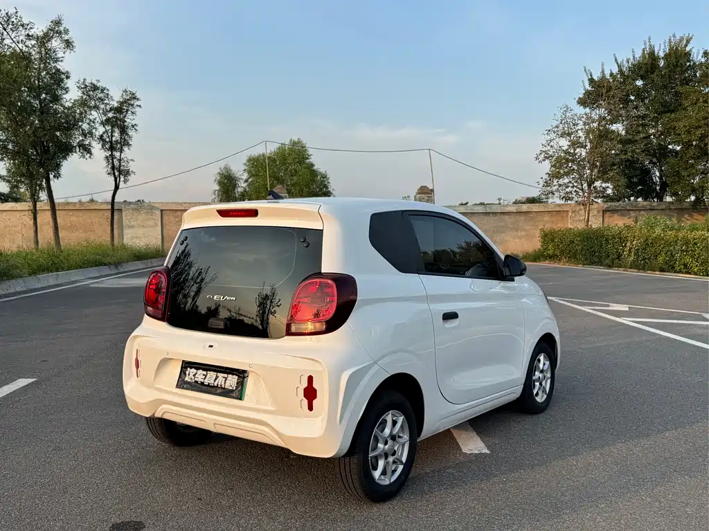Roewe Clever — миниатюра 5