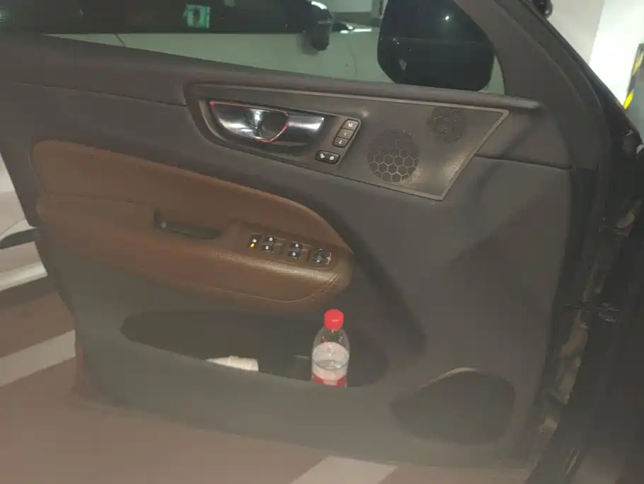 Volvo XC60 — миниатюра 7