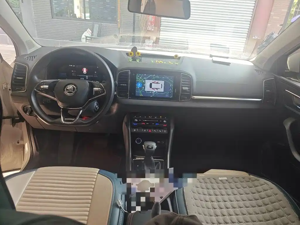 Skoda Karoq — миниатюра 5