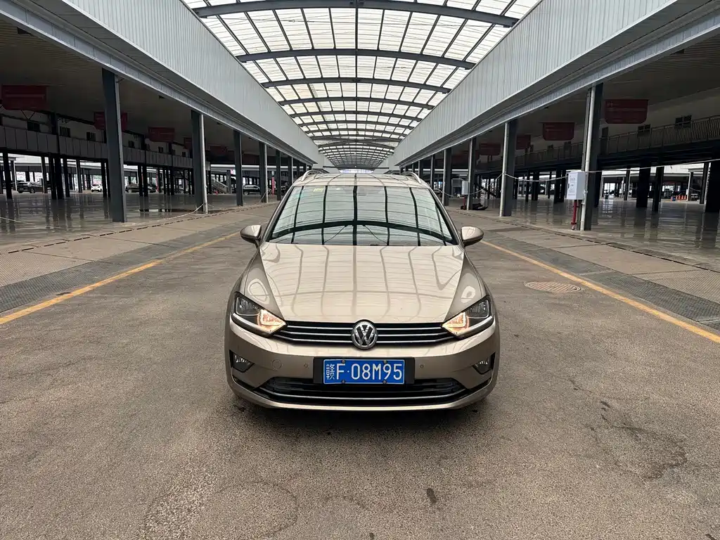 Volkswagen Golf Sportsvan — миниатюра 2