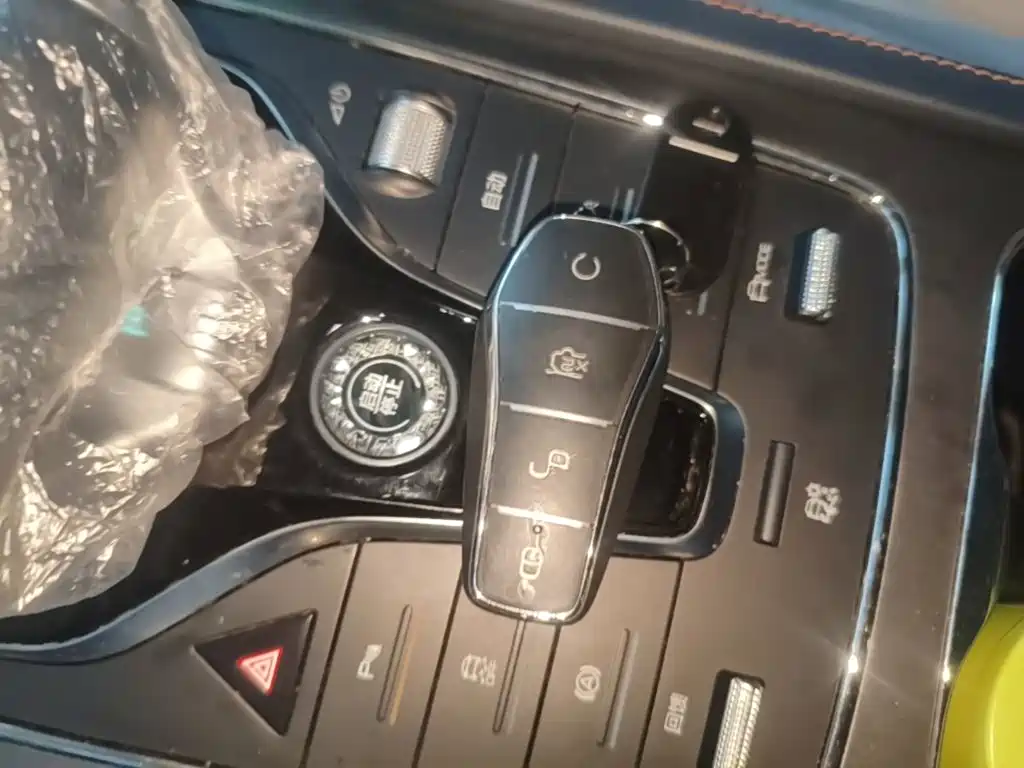 BYD Yuan Plus — миниатюра 9