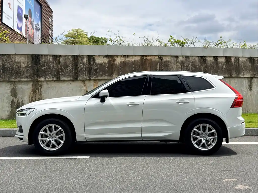 Volvo XC60 — миниатюра 8